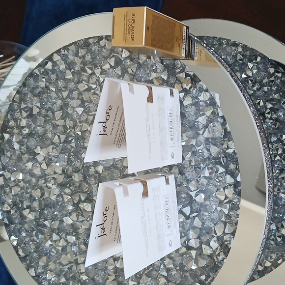 New 2 Dior J'adore Eau de Parfum and 1 Chanel Sublimage cream - Picture 7 of 17